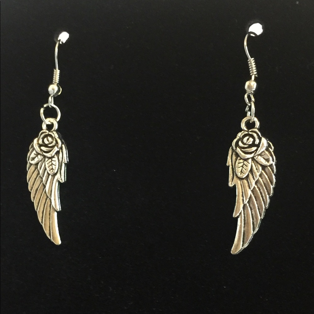 🦋925 Antiqued Sterling Angel Wing French Wires🦋